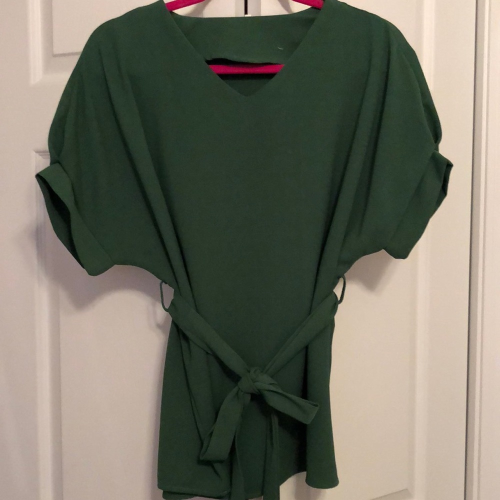 Green short sleeve blouse